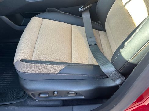 New 2026 Chevrolet Equinox ACTIV w/ Convenience Package III image 11