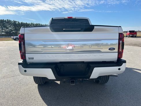 Used 2017 Ford F250 Platinum w/ Platinum Ultimate Package image 6
