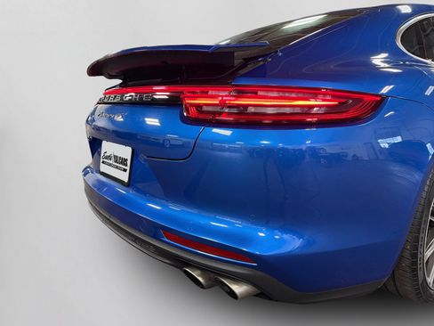 Used 2017 Porsche Panamera 4S w/ Sport Package AWD/4WD image 11
