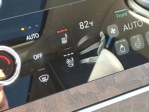 Used 2025 Genesis GV80 3.5T Prestige image 19