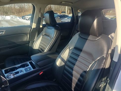 Used 2022 Ford Edge SEL image 15