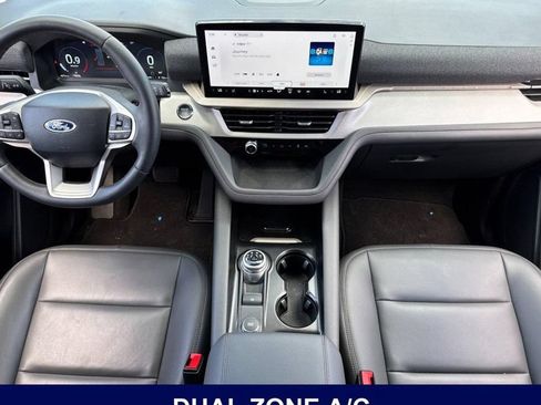 Used 2025 Ford Explorer Active w/ Active Comfort Package RWD image 15