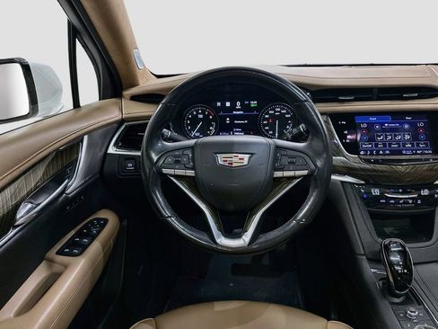 Used 2022 Cadillac XT6 Premium Luxury w/ Platinum Package AWD/4WD image 23