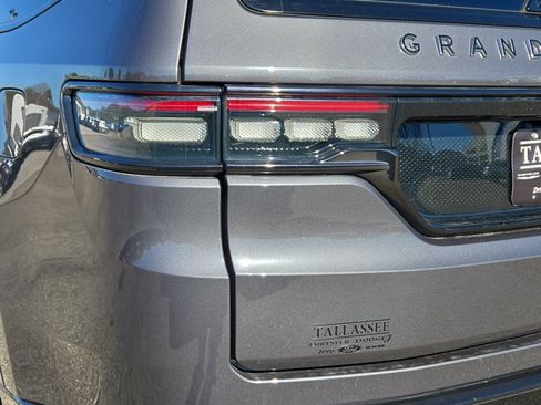 New 2024 Jeep Grand Wagoneer Series III w/ Rear Seat Video Group 1 image 8