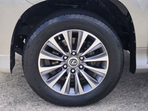 Used 2021 Lexus GX 460 Luxury w/ Off Road Package image 8