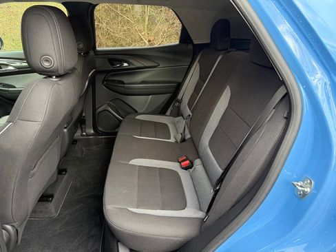 Used 2024 Chevrolet TrailBlazer LT w/ LT Cold Weather Package image 14