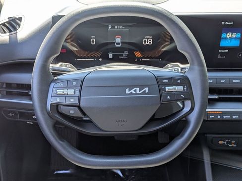 Used 2025 Kia K4 FWD image 24