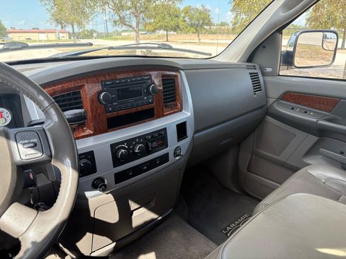 Used 2006 Dodge Ram 2500 Truck Laramie AWD/4WD image 64