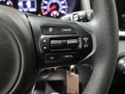 Used 2018 Kia Sorento LX AWD/4WD image 33