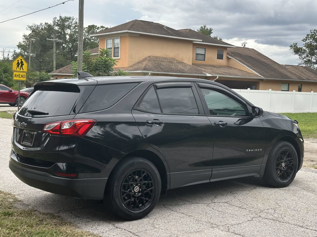 Used 2021 Chevrolet Equinox LS FWD image 15
