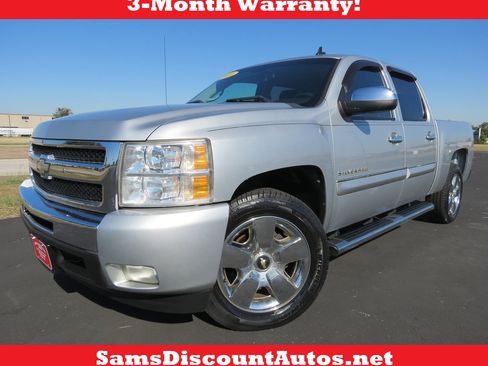 Used 2011 Chevrolet Silverado 1500 LT w/ Regional Value Package image 1