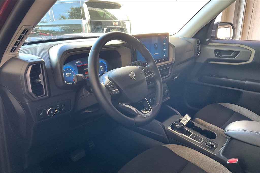 Used 2025 Ford Bronco Sport Big Bend w/ Convenience Package AWD/4WD image 4