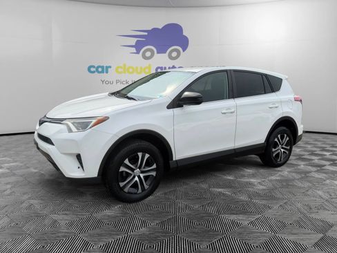 Used 2018 Toyota RAV4 LE w/ All Weather Liner Package FWD image 1