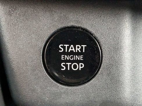 Certified 2024 Nissan Rogue SV image 33