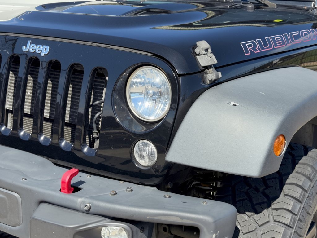 Used 2015 Jeep Wrangler Unlimited Rubicon AWD/4WD image 12