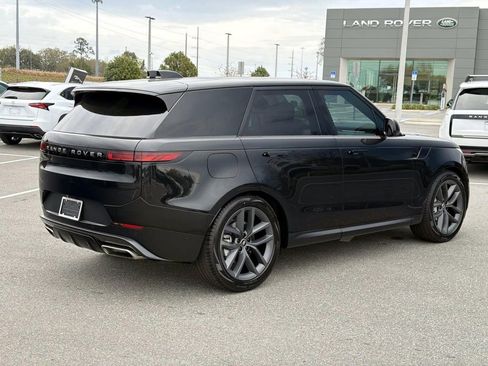 Used 2024 Land Rover Range Rover Sport SE image 5