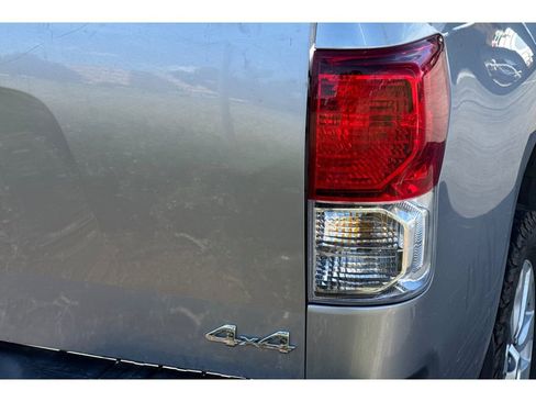 Used 2010 Toyota Tundra Limited image 6