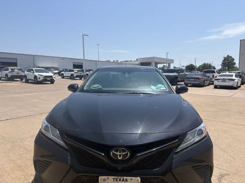Used 2020 Toyota Camry XSE w/ Driver Assist Package FWD image 2
