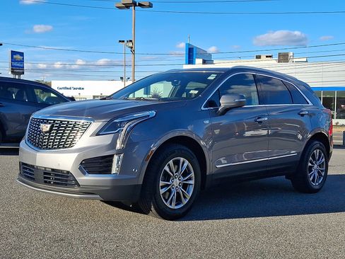 Used 2021 Cadillac XT5 Premium Luxury image 3