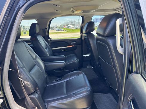 Used 2013 Chevrolet Tahoe LTZ AWD/4WD image 14
