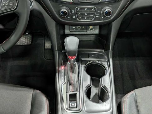 Used 2023 Chevrolet Equinox RS image 19