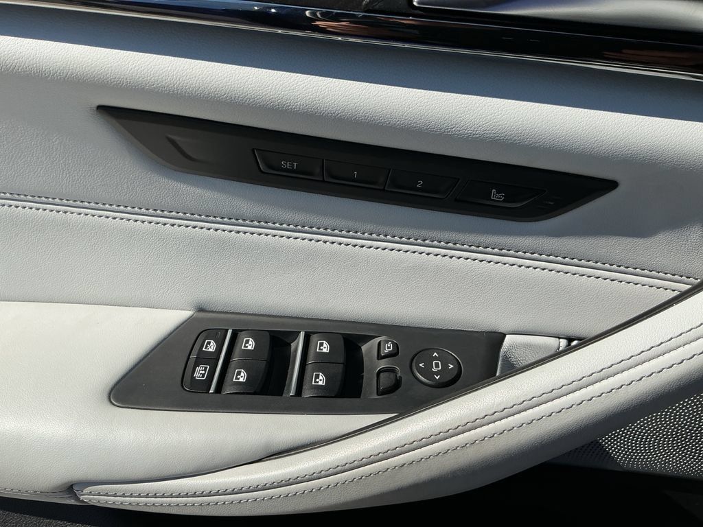 Used 2019 BMW M5 w/ Executive Package AWD/4WD image 27