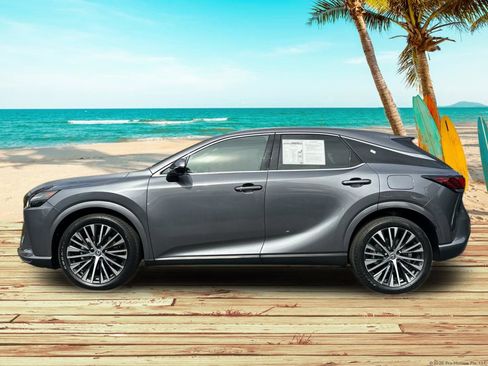 Used 2023 Lexus RX 350 Premium Plus w/ Cold Area Package FWD image 3