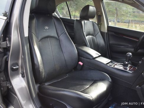 Used 2013 INFINITI G37 x Sedan w/ Premium Pkg AWD/4WD image 13