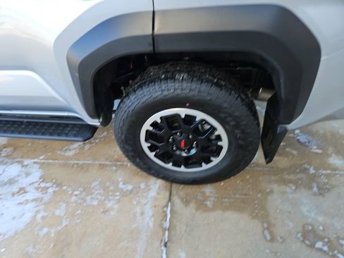 Used 2025 Toyota 4Runner TRD Off-Road Premium image 11