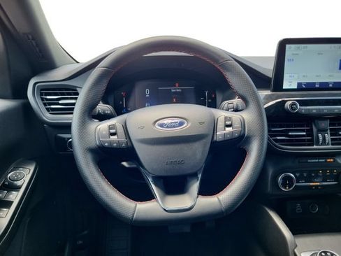Used 2025 Ford Escape ST-Line AWD/4WD image 13