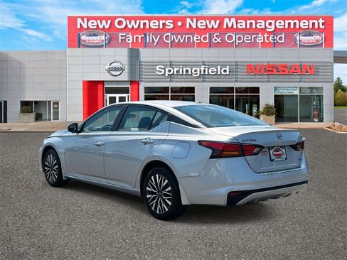 Certified 2023 Nissan Altima 2.5 SV image 6