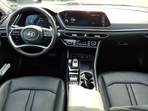 Used 2023 Hyundai Sonata Limited w/ Preferred Accessory Package image 16