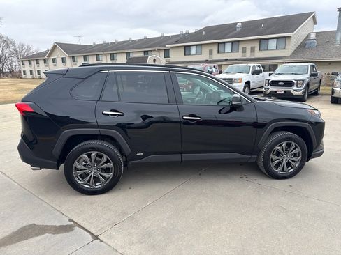 Used 2024 Toyota RAV4 Limited image 6