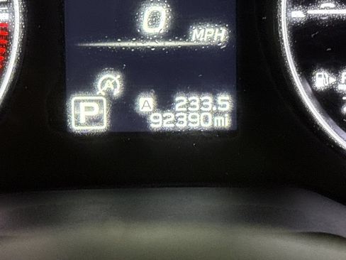 Used 2024 Subaru Outback Premium AWD/4WD image 13