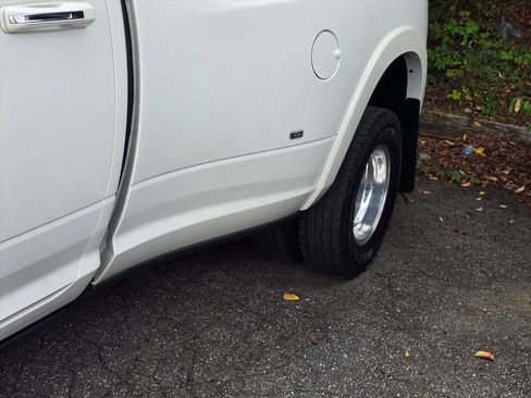 Used 2022 RAM 3500 Limited AWD/4WD image 14
