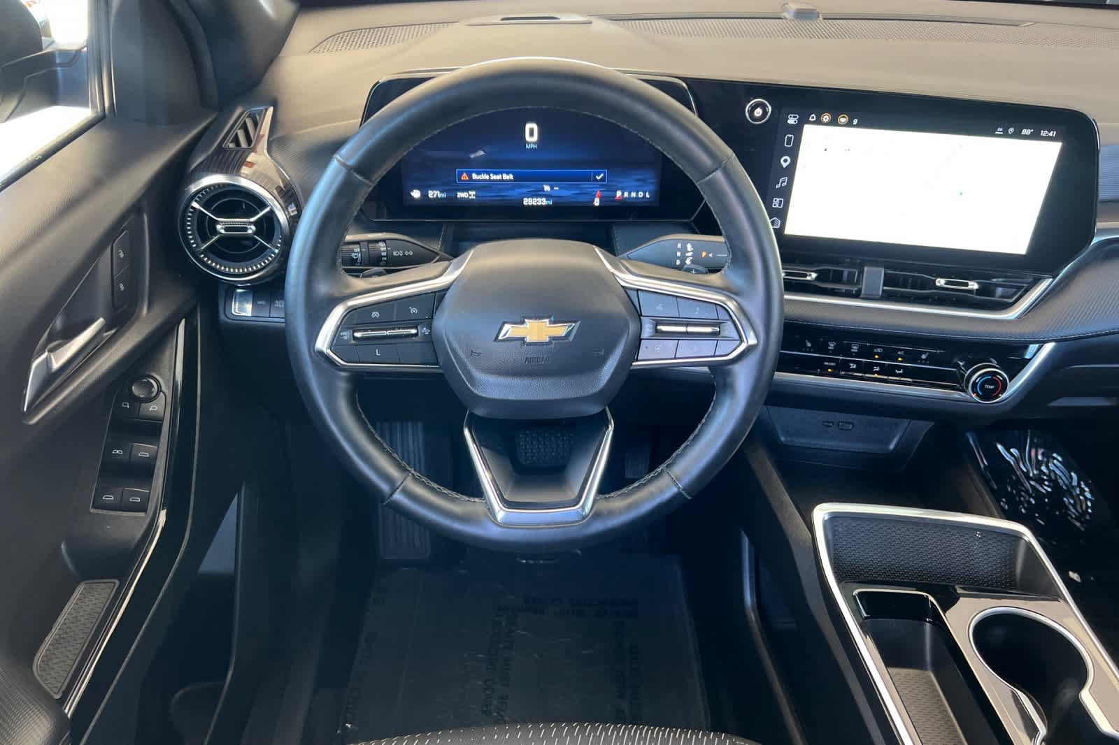 Used 2025 Chevrolet Equinox LT AWD/4WD image 15