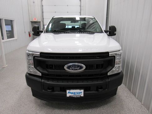 Used 2022 Ford F250 XL w/ Power Equipment Group image 9