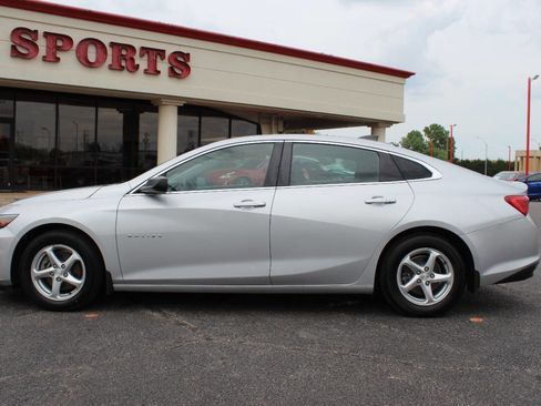 Used 2018 Chevrolet Malibu LS w/ LPO, Convenience Package 1 image 6