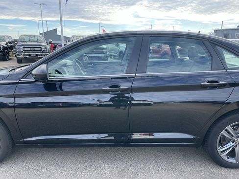 Used 2024 Volkswagen Jetta SE image 27