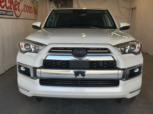 Used 2022 Toyota 4Runner Limited AWD/4WD image 3
