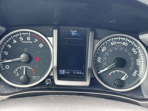 Used 2023 Toyota Tacoma SR5 RWD image 25