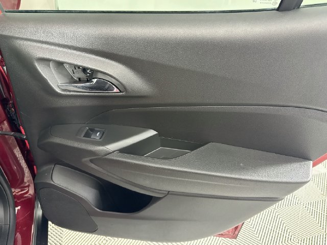 Used 2024 Chevrolet Trax LT FWD image 25