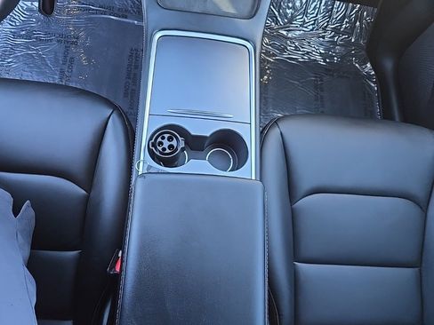 Used 2023 Tesla Model Y Long Range image 15