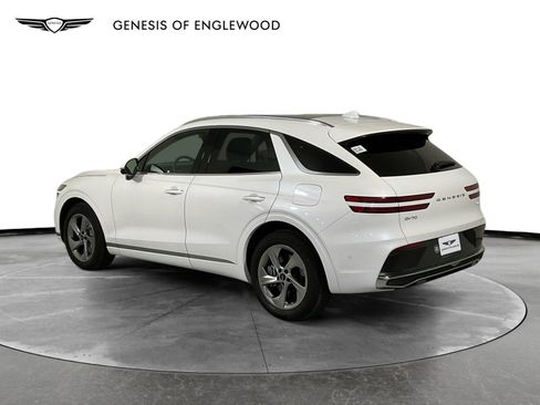 Used 2026 Genesis GV70 2.5T Advanced image 8
