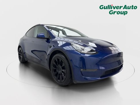 Used 2021 Tesla Model Y Long Range AWD/4WD image 13