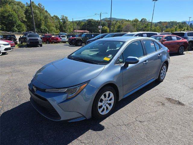Used 2024 Toyota Corolla LE FWD image 8