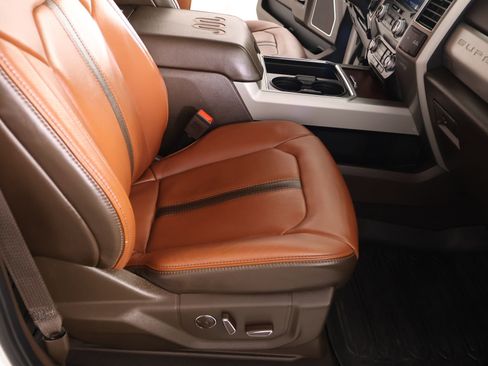 Used 2021 Ford F250 King Ranch w/ King Ranch Ultimate Package AWD/4WD image 14