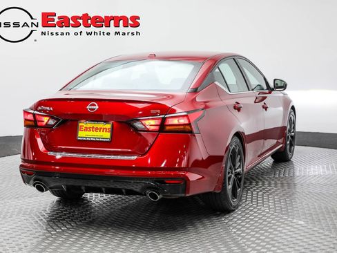 Used 2023 Nissan Altima 2.5 SR w/ SR Premium Package image 8