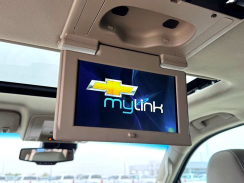 Used 2016 Chevrolet Suburban LT image 24