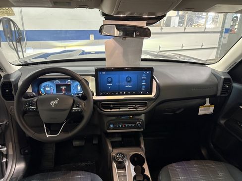 New 2025 Ford Bronco Sport Heritage w/ Convenience Package image 15